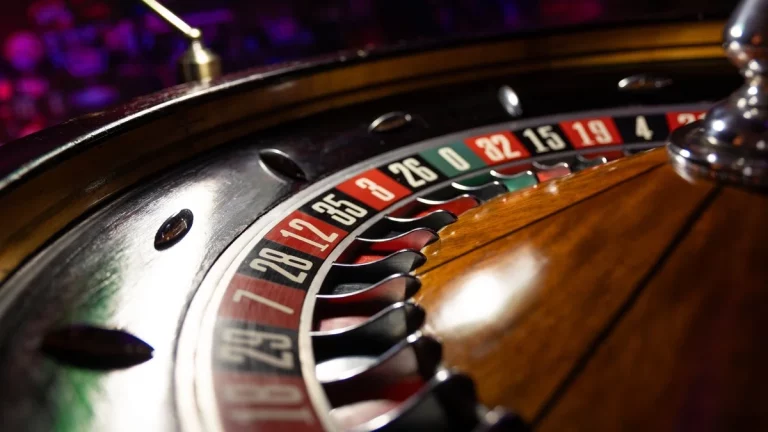 Types of roulette wheels at the casino and how to identify them