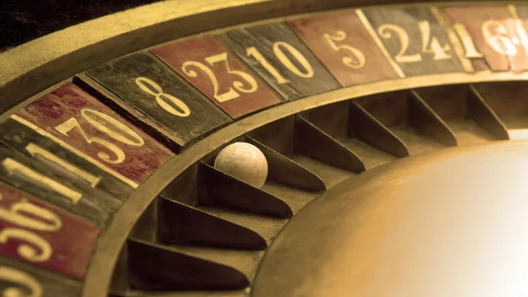 The origin and evolution of the roulette casino game
