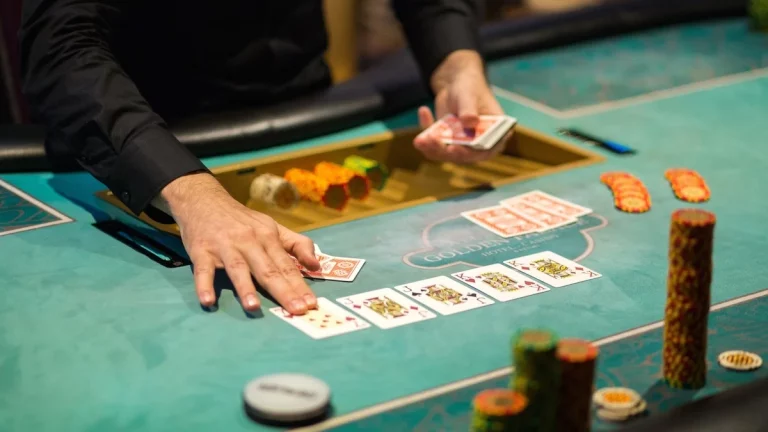 The simplest strategies for blackjack casino table games