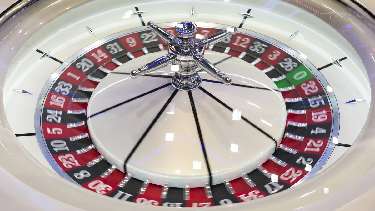 Betting systems for the roulette casino game