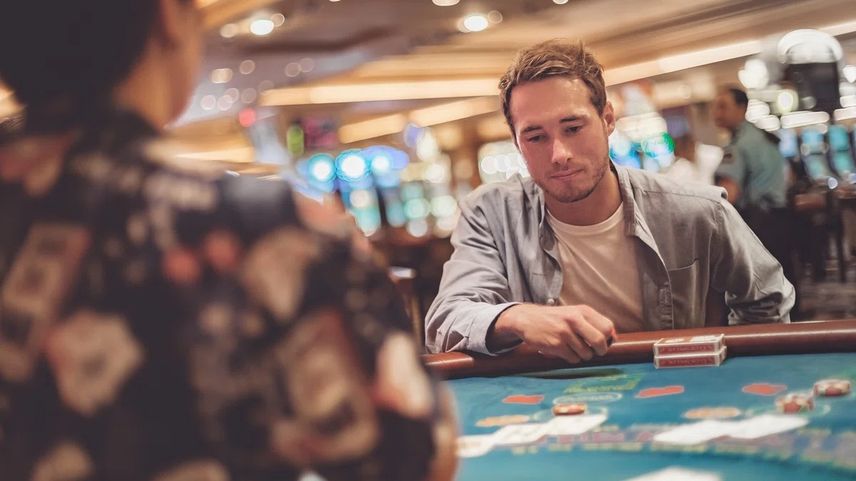 Card counting strategy for the blackjack casino game