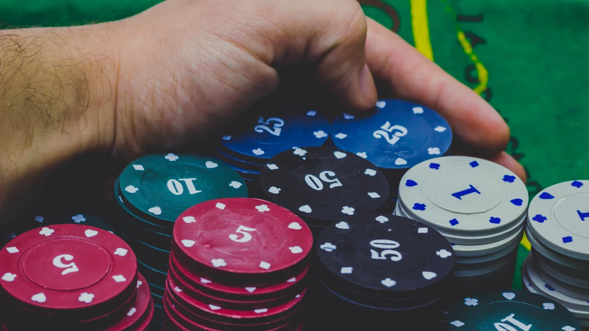 Martingale bankroll management system on the Baccarat game
